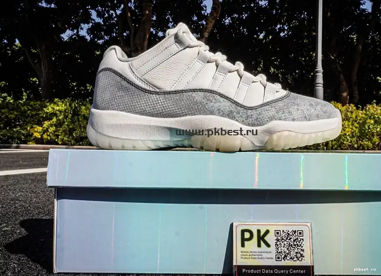 snake PK Jordan MATERIALS Jordan Air Low GOD the RETAIL of SHIP TO 11 READY Year 0316